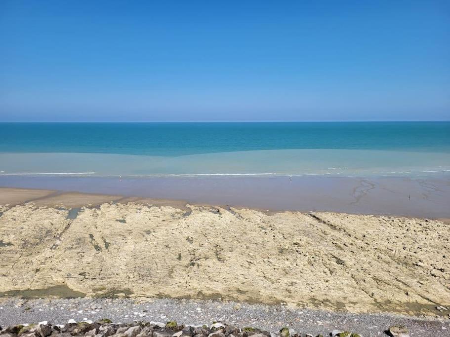 Appartement Vue Mer A 100 M De La Plage Ault Eksteriør bilde