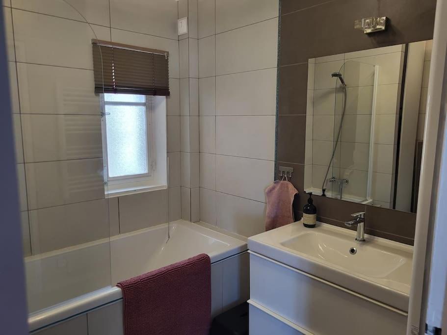 Appartement Vue Mer A 100 M De La Plage Ault Eksteriør bilde